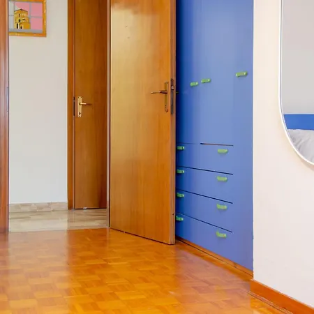 Welc-om Relax Crescini Apartment
