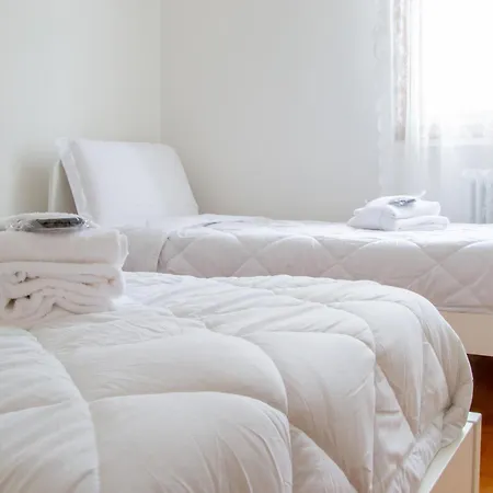 Welc-om Relax Crescini Apartment