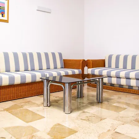 Apartment Welc-om Relax Crescini